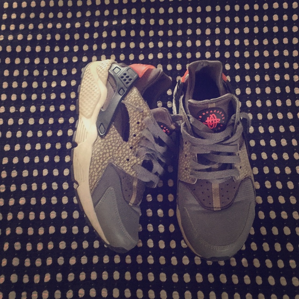 Women’s Nike Haurache Size 8